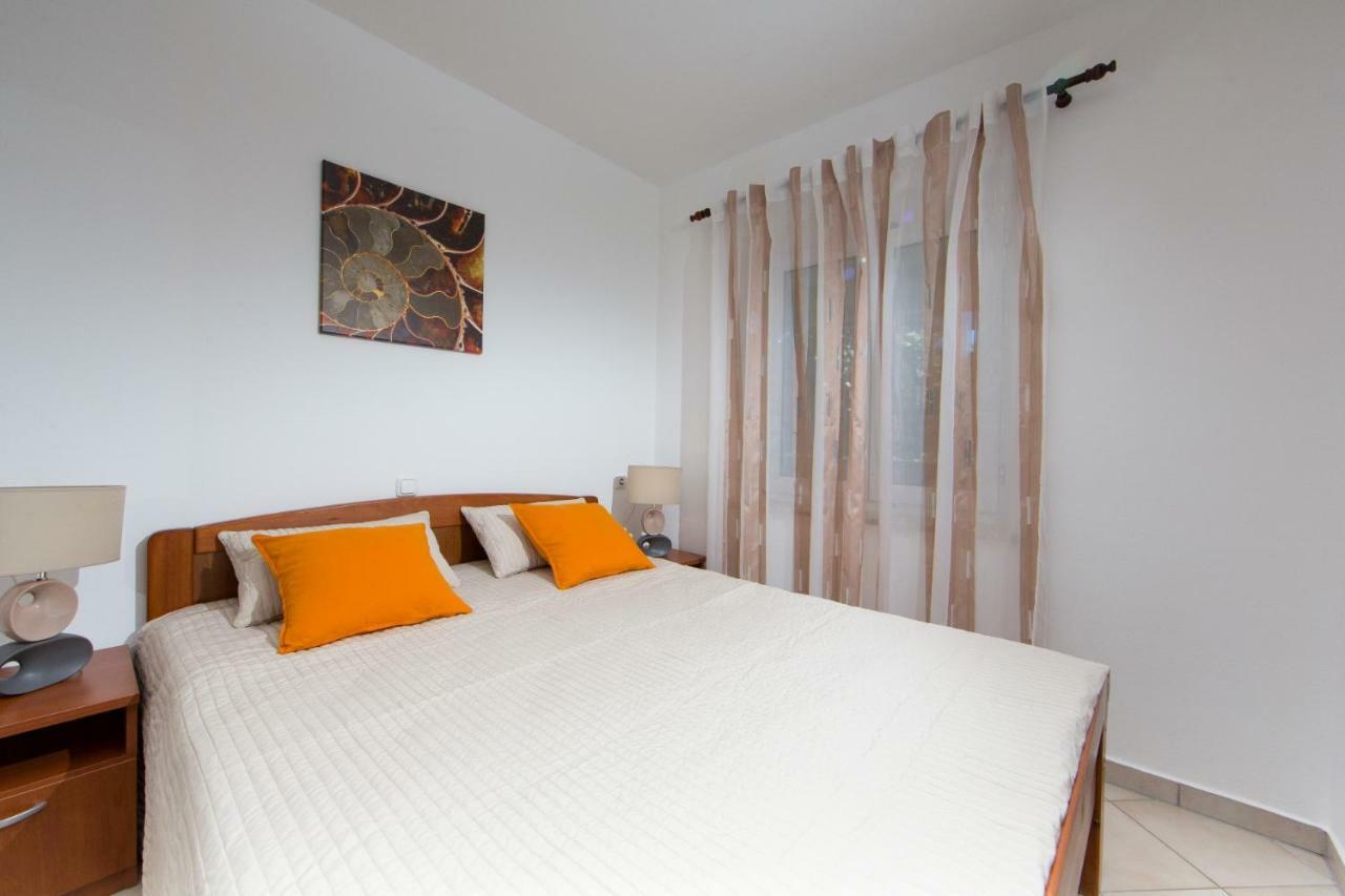 Sanmichel Apartment *